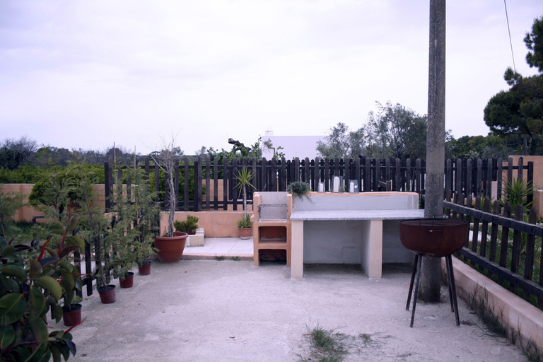 BBQ/picnic area 4, Villa Elemar, Lecce