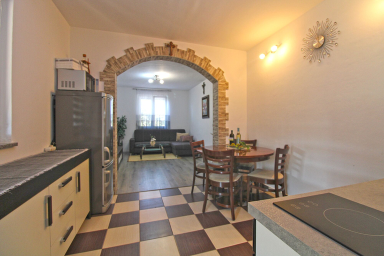 Others 4, House 1801, Ližnjan