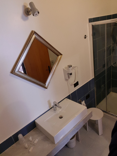 Bathroom 5, Addaura Village e Congressi, Palermo