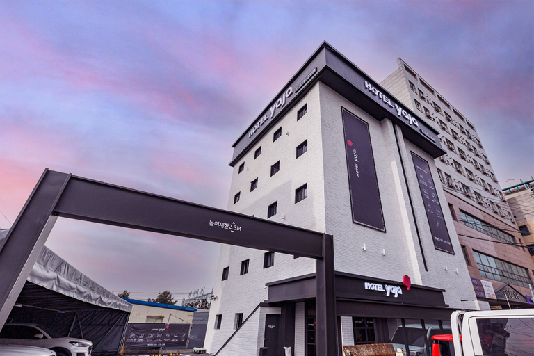 Exterior & Views, Hotel Yaja Osan, Pyeongtaek