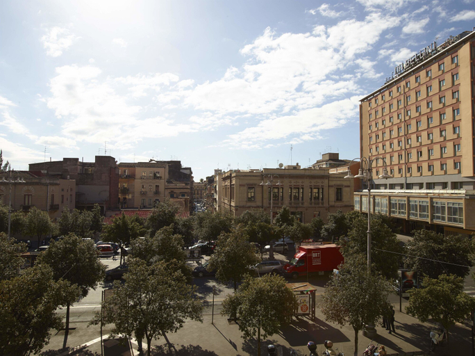 Others 4, Ferrini Home Suites, Catania