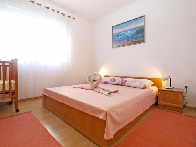 Bedroom 2, Apartment 1789, Fažana
