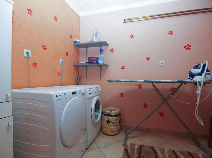 Bathroom 4, Apartment 1862, Žminj