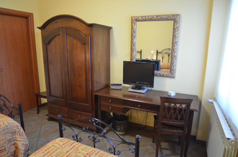 Bedroom 3, Hotel Toscano, Cosenza