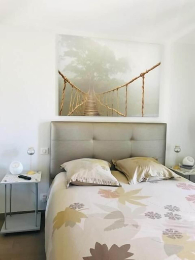 Bedroom 3, Maison Ganttipiena, Pyrénées-Atlantiques
