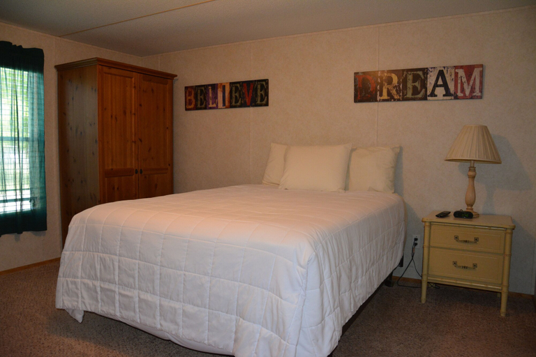 Bedroom 3, Camp Mack Lodge, Marina & RV Resort, Polk