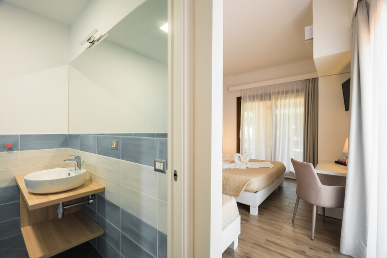 Bathroom 4, Relais del Borgo - Domo, Olbia-Tempio