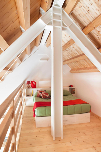 Bedroom 4, Albergo Diffuso Sauris di Sotto, Udine