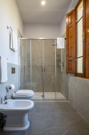 Bathroom 5, Hotel Villa Maya, Pisa