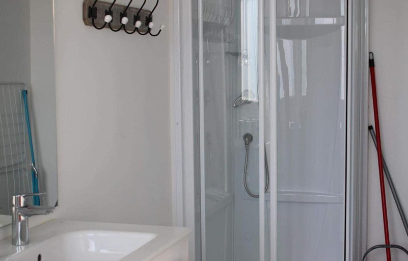 Bathroom, Résidences du Palmier, Vendée