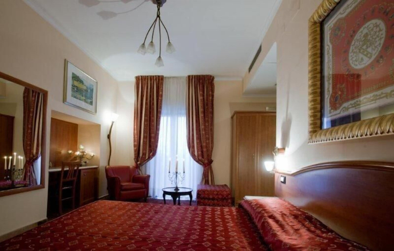 Bedroom 3, Hermitage Capua Hotel, Caserta