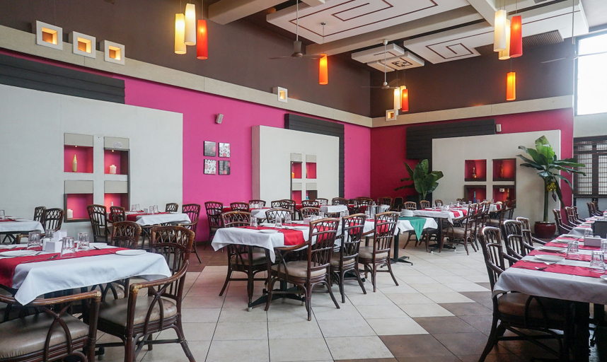 Food & Drinks 5, Treebo Brahma Regency, Pune
