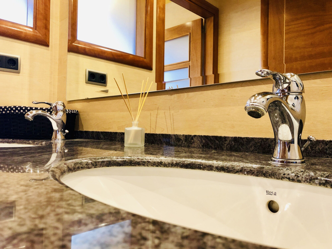 Bathroom 4, Chalet Con Piscina Privada, Tarragona