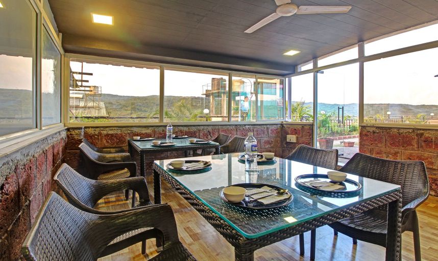 Food & Drinks 3, Treebo Berry Hill Venna Lake, 3 Km From City Center, Satara