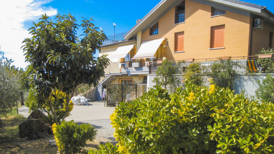 Exterior & Views 2, Poggio delle Rose Tuscany Relais, Siena