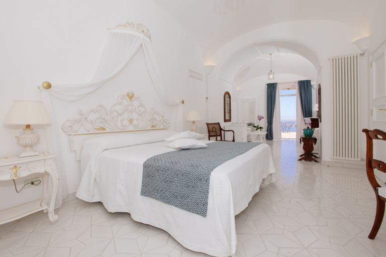 Bedroom 3, La Bizantina, Salerno