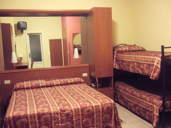 Bedroom 3, Innocenti, Pistoia