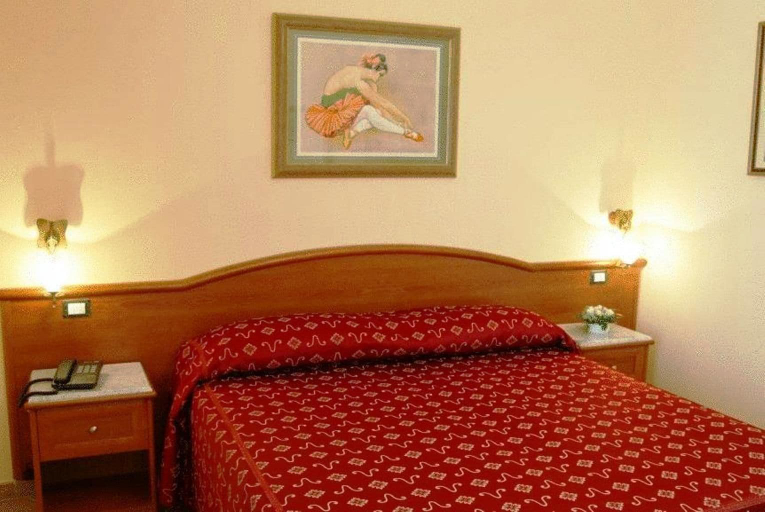 Bedroom 4, Hermitage Capua Hotel, Caserta