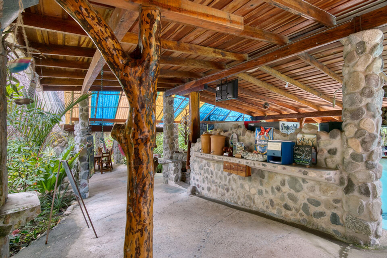 Food & Drinks 5, Omega Tours Adventure Company & Eco Jungle Lodge, La Ceiba