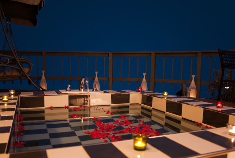 Food & Drinks 4, Grid 1398 Pension, Namhae