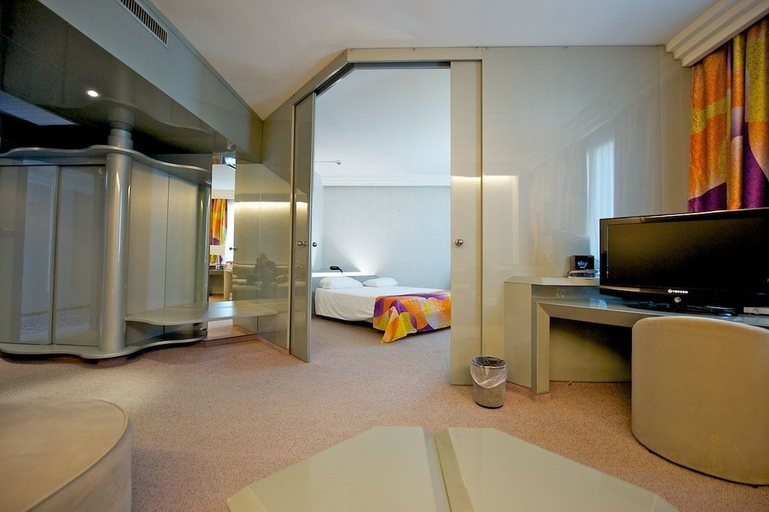 Bedroom 3, Executive Luxury Hotel, Cosenza