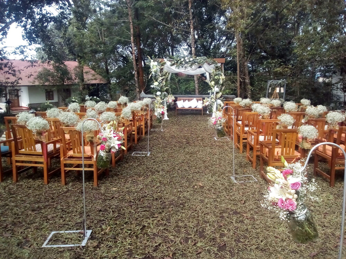 Food & Drinks 5, Windermere Estate, Idukki
