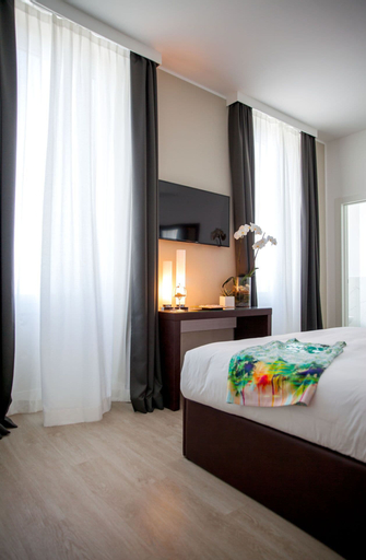 Bedroom 24