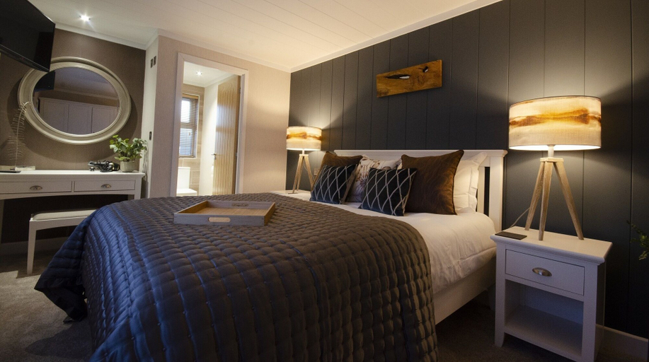 Bedroom 2, Hollicarrs - The Rushes , North Yorkshire