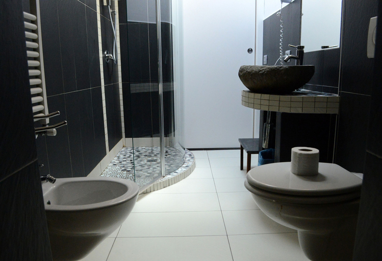 Bathroom 5, Bed and Breakfast Storico, Como