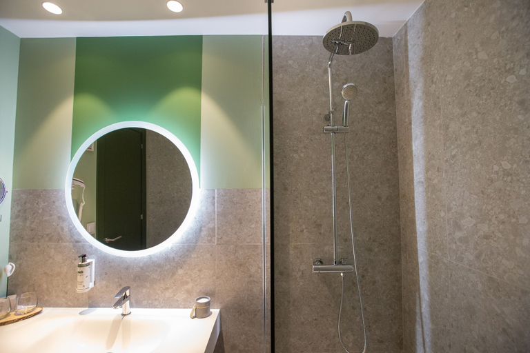 Bathroom 4, Hotel Ecos del Sella, Asturias