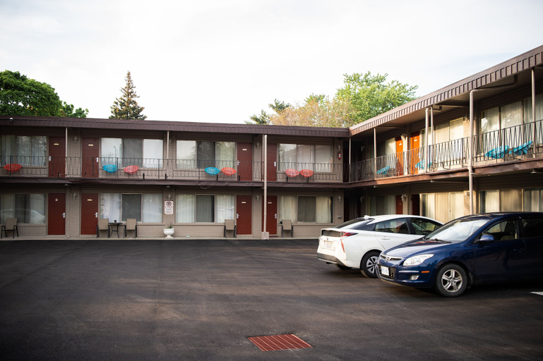 Exterior & Views 2, Advance Inn, Niagara