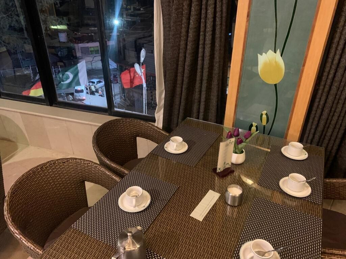 Food & Drinks 5, Hotel Metropole, Rawalpindi