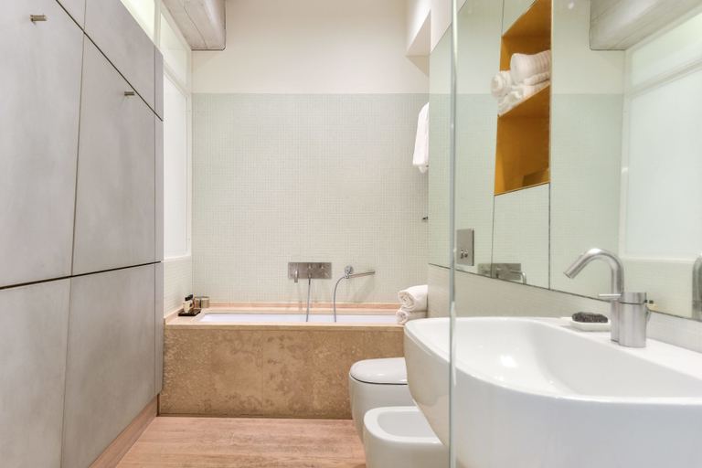 Bathroom 5, La Bandita Townhouse, Siena