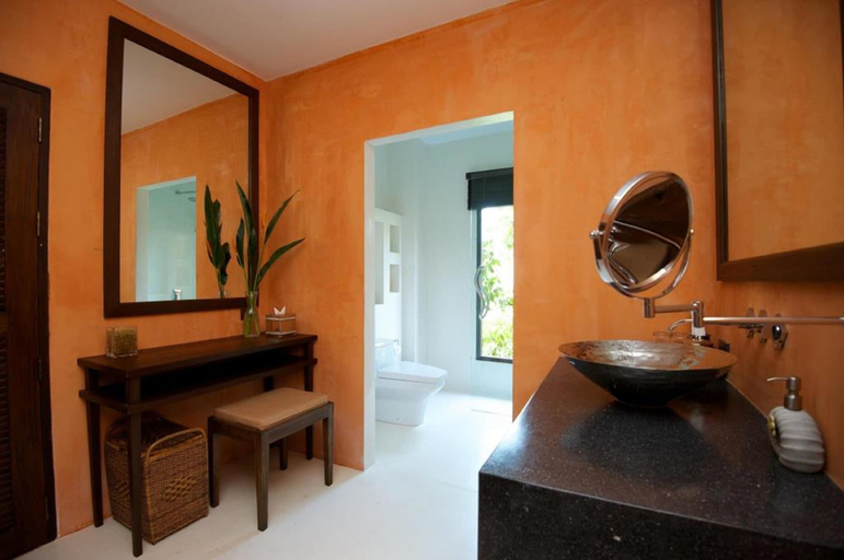 Bathroom 4, Ban's Diving Resort, Ko Phangan