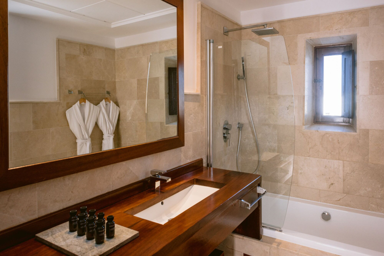 Bathroom 3, Casa Maca Hotel, Baleares