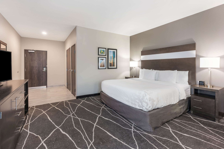 Bedroom 3, La Quinta Inn and Suites by Wyndham Houston Spring South, Houston
