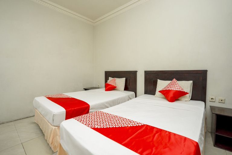 Bedroom 2, OYO 1005 Hotel Kumala, Samarinda