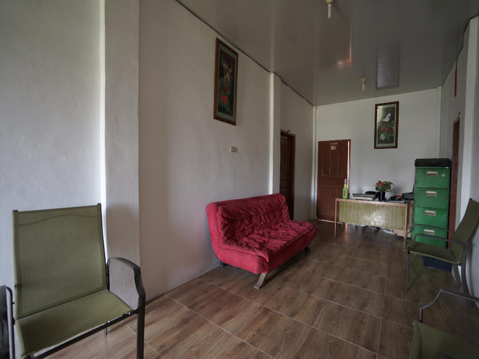 Public Area, Hotel O Karisma Residence, Toba