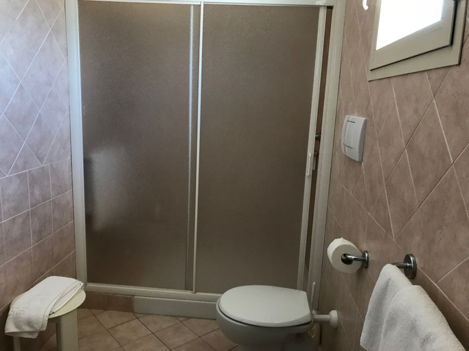 Bathroom 4, Hotel San Carlo, Lucca