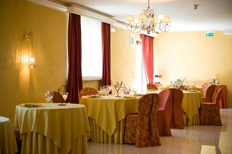 Food & Drinks 5, Hotel Federiciano, Bari