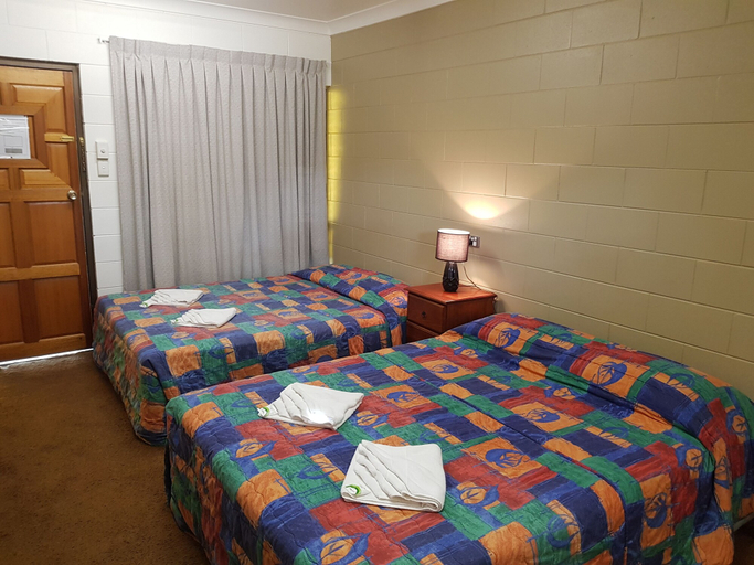 Bedroom 4, Commercial Hotel, Charters Towers