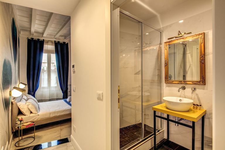 Bathroom 5, Little Queen Pantheon Residence, Rome