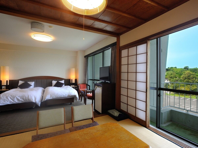 Bedroom 4, Ibusuki Royal Hotel, Ibusuki