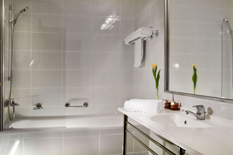 Bathroom 4, Hanza Hotel, Gdańsk City