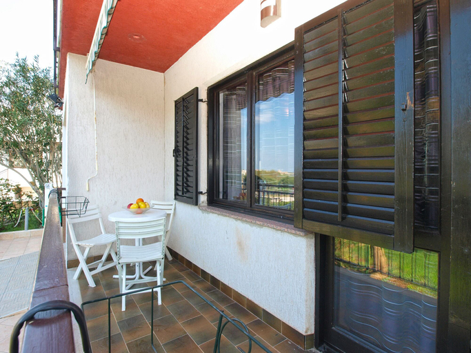 Others 4, Apartment 1844, Pula