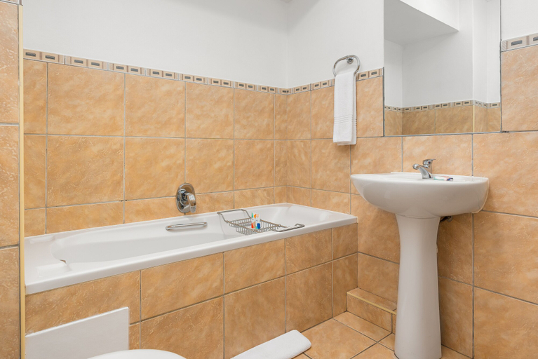 Bathroom 4, Island Club 206, City of Cape Town
