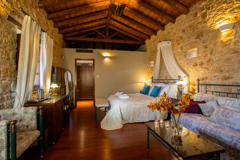 Bedroom 2, Mystras Grand Palace Resort & Spa, Peloponnese