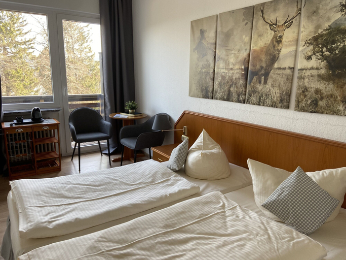 Bedroom 3, Berghotel Hahnenklee mit Ferienhaus, Goslar