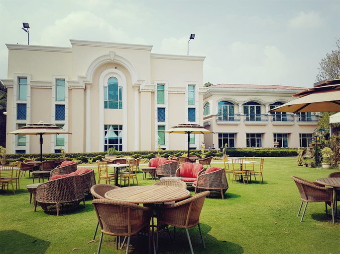 Exterior & Views 2, The Palms - Town & Country Club, Gurgaon