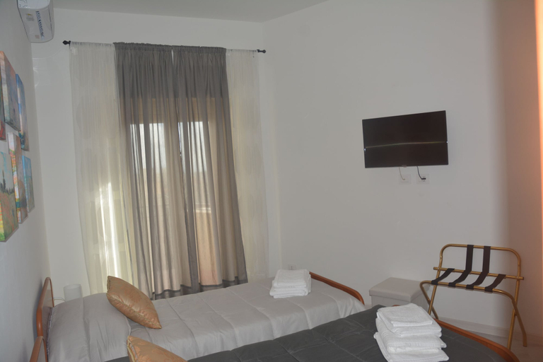 Bedroom 3, Art B&B, Caltanissetta